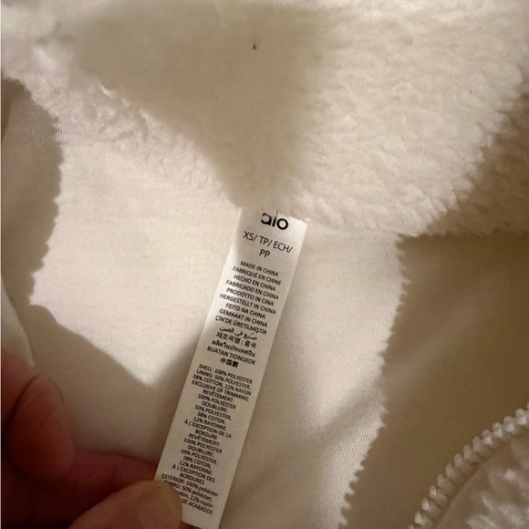 Alo Yoga Foxy Sherpa Jacket size XS Ivory - Picture 3 of 9